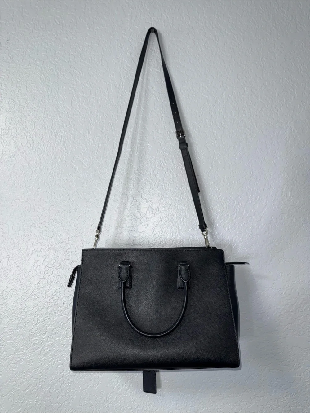 kate spade black leather satchel with adjustable crossbody strap